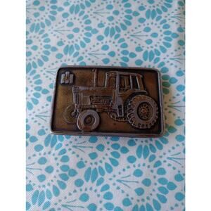 IH International Harvester 1086 Tractor Collectible Metal Belt Buckle Spec Cast
